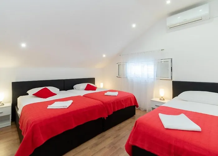 Сasa de vacaciones Seaside Family Friendly House With A Swimming Pool Brna - Vinacac, Korcula - 9266 *
