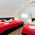 Tatil Evi Seaside Family Friendly House With A Swimming Pool Brna - Vinacac, Korcula - 9266 *