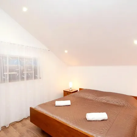 Seaside Family Friendly House With A Swimming Pool Brna - Vinacac, Korcula - 9266 *