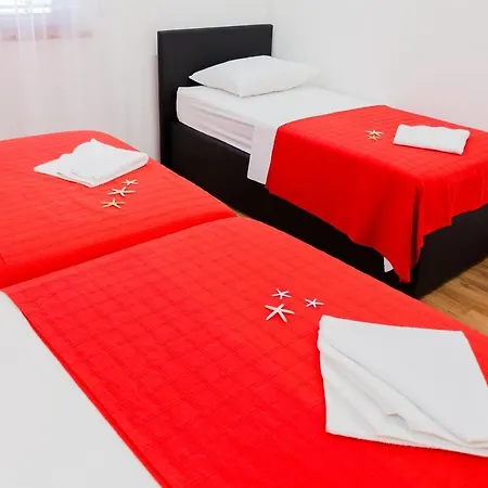 Seaside Family Friendly House With A Swimming Pool Brna - Vinacac, Korcula - 9266 Прижба