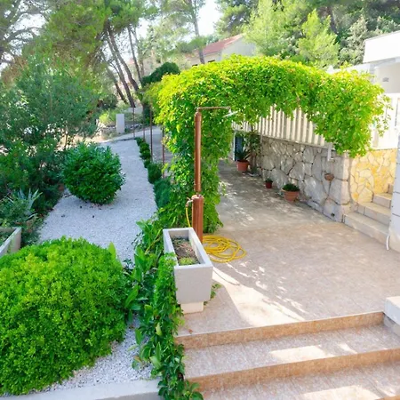 Vakantiehuis Seaside Family Friendly House With A Swimming Pool Brna - Vinacac, Korcula - 9266 *