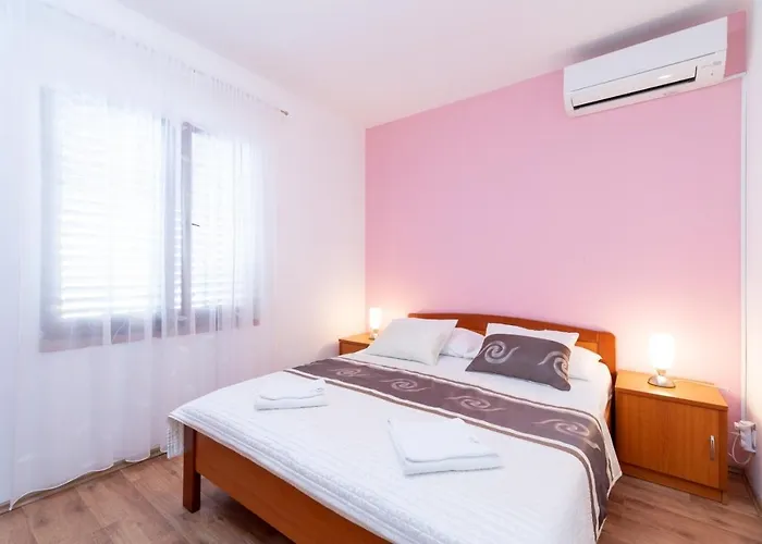 Casa de Férias Seaside Family Friendly House With A Swimming Pool Brna - Vinacac, Korcula - 9266 Prizba